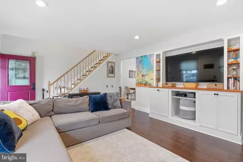 Entry Way - 339 Enfield Rd, Joppa, MD 21085 photo 2 of 3