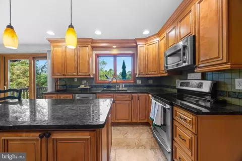 Kitchen - 3204 Bryson Ct, Baldwin, MD 21013 photo 3 of 3