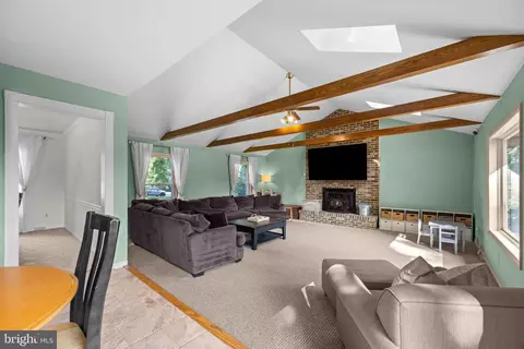 Living - 3204 Bryson Ct, Baldwin, MD 21013 photo 1 of 3