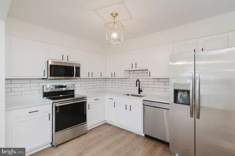 Kitchen - 309 Chimney Oak Dr, Joppa, MD 21085 photo 1 of 3