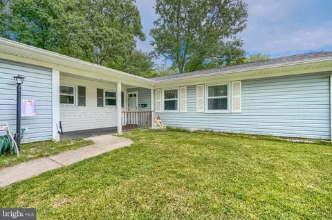 Exterior - 410 Acadia Dr, Joppa, MD 21085 photo 2 of 6