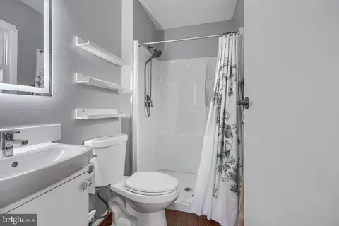 Bath - 410 Acadia Dr, Joppa, MD 21085 photo 4 of 4