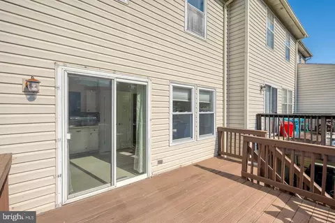 Exterior - 304 Sunray Ct, Abingdon, MD 21009 photo 4 of 12