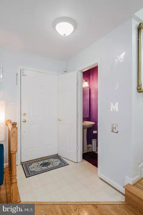 Entry Way - 304 Sunray Ct, Abingdon, MD 21009 photo 3 of 8