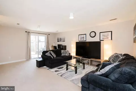 Living - 304 Sunray Ct, Abingdon, MD 21009 photo 1 of 2