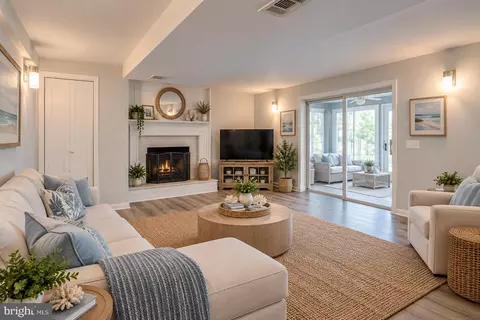 Living - 3 Old Sound Rd, Joppa, MD 21085 photo 3 of 5
