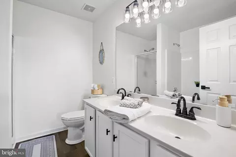 Bath - 3743 Wolf Trail Dr NW, Abingdon, MD 21009 photo 2 of 4