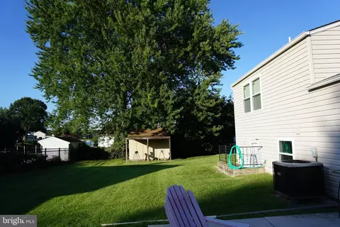 Exterior - 100 Shell Cove Ct, Joppa, MD 21085 photo 5 of 7
