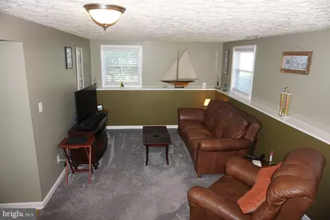 Living - 100 Shell Cove Ct, Joppa, MD 21085 photo 1 of 2