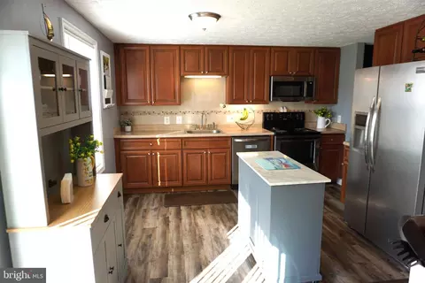 Kitchen - 100 Shell Cove Ct, Joppa, MD 21085 photo 1 of 6