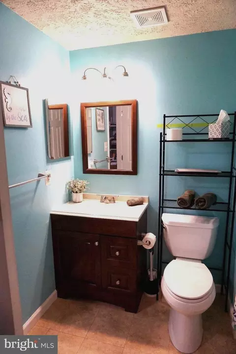Bath - 100 Shell Cove Ct, Joppa, MD 21085 photo 1 of 4