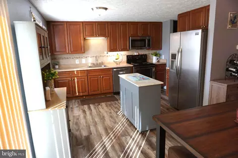 Kitchen - 100 Shell Cove Ct, Joppa, MD 21085 photo 6 of 6