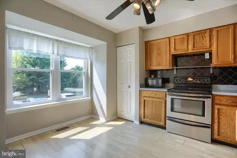 Kitchen - 3205 Stone Eagle Ct, Abingdon, MD 21009 photo 2 of 2