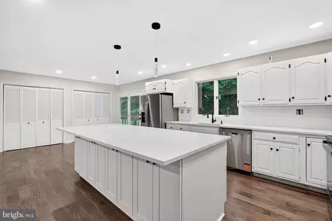 708 Karen Dr, Kingsville, MD 21087