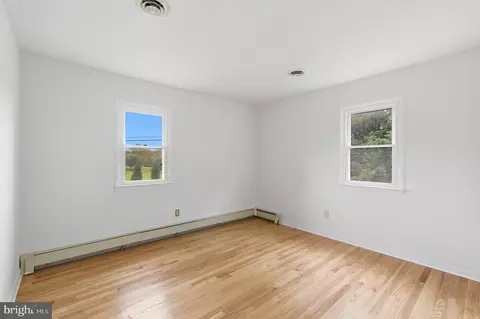 Bedroom - 1706 Watervale Rd, Fallston, MD 21047 photo 2 of 4