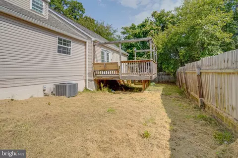Exterior - 2100 Mountain Rd, Joppa, MD 21085 photo 11 of 13