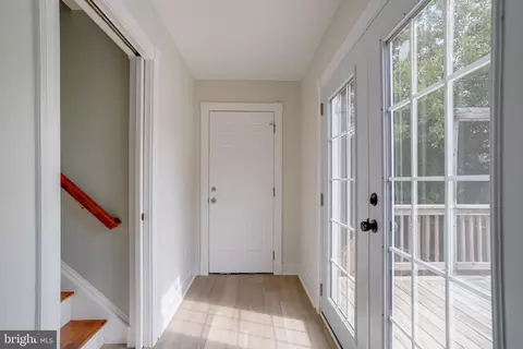 Entry Way - 2100 Mountain Rd, Joppa, MD 21085 photo 5 of 9
