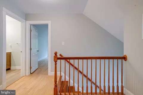 Entry Way - 2100 Mountain Rd, Joppa, MD 21085 photo 7 of 9