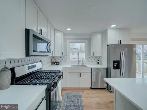 Kitchen - 408 Garnett Rd, Joppa, MD 21085 photo 2 of 4