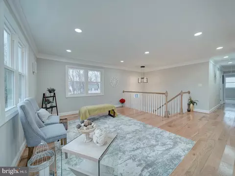 Living - 408 Garnett Rd, Joppa, MD 21085 photo 2 of 8