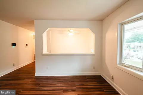 Living - 2311 Perry Ave, Edgewood, MD 21040 photo 3 of 16