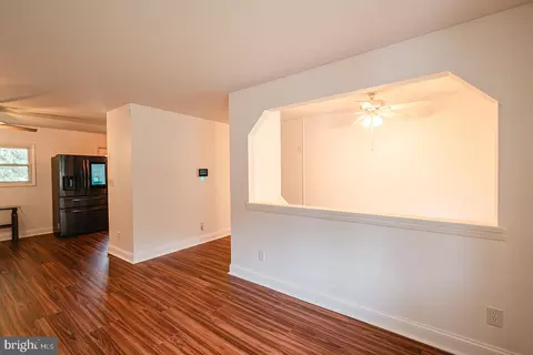 Living - 2311 Perry Ave, Edgewood, MD 21040 photo 4 of 16