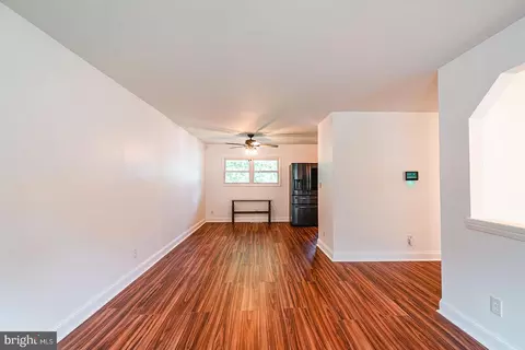 Living - 2311 Perry Ave, Edgewood, MD 21040 photo 14 of 16