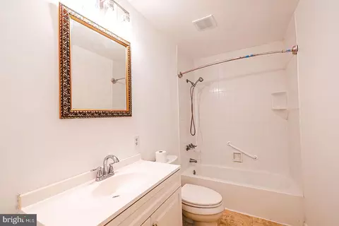 Bath - 2311 Perry Ave, Edgewood, MD 21040 photo 4 of 5
