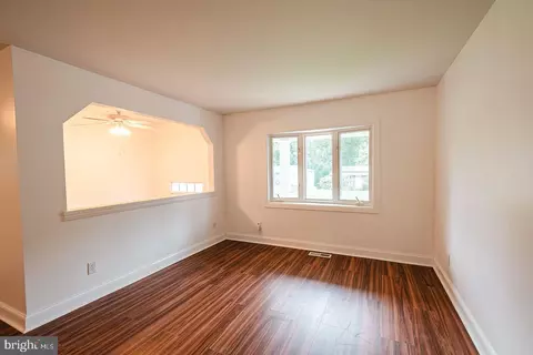 Living - 2311 Perry Ave, Edgewood, MD 21040 photo 6 of 16