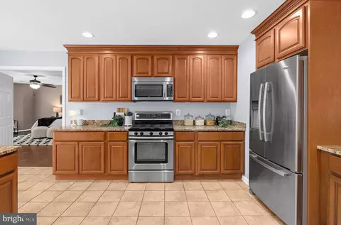 Kitchen - 610 Stans Rd, Joppa, MD 21085 photo 2 of 6
