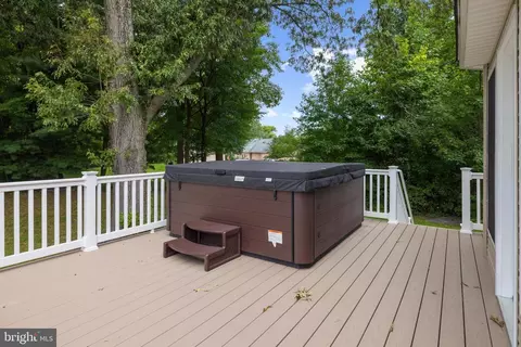 Exterior - 610 Stans Rd, Joppa, MD 21085 photo 8 of 13