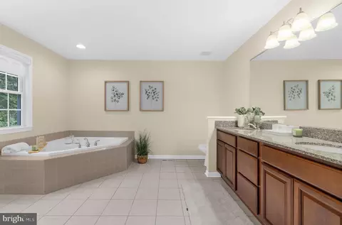 Bath - 610 Stans Rd, Joppa, MD 21085 photo 1 of 5
