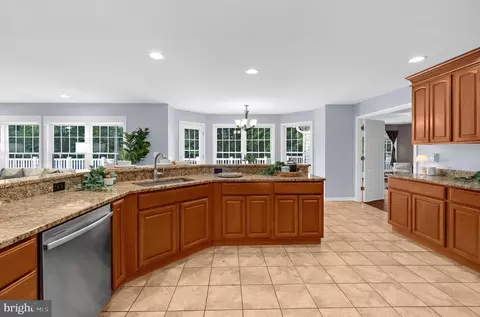 Kitchen - 610 Stans Rd, Joppa, MD 21085 photo 6 of 6