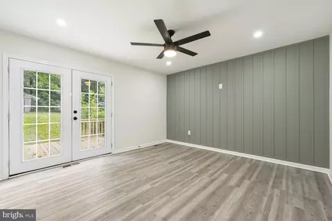 Living - 707 Sequoia Dr, Edgewood, MD 21040 photo 1 of 4
