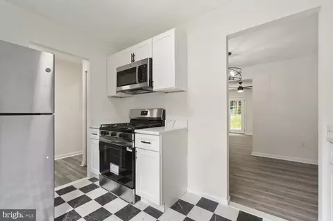 Entry Way - 707 Sequoia Dr, Edgewood, MD 21040 photo 2 of 5