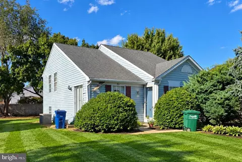 898 Oxford Ave, Aberdeen, MD 21001