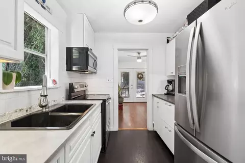 Kitchen - 3805 Baker Ave, Abingdon, MD 21009 photo 4 of 4