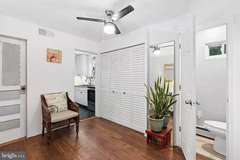 Entry Way - 3805 Baker Ave, Abingdon, MD 21009 photo 5 of 11
