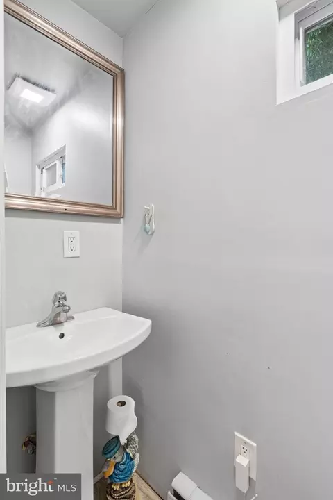 Bath - 3805 Baker Ave, Abingdon, MD 21009 photo 1 of 3