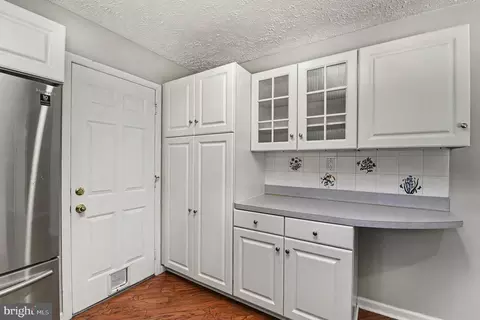 Entry Way - 1017 Erwin Dr, Joppa, MD 21085 photo 2 of 2