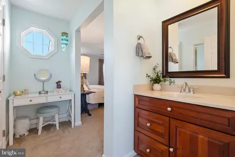 Entry Way - 2411 Haddon Hurst Ct, Fallston, MD 21047 photo 4 of 4