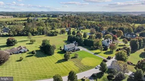 View/Area - 2411 Haddon Hurst Ct, Fallston, MD 21047 photo 6 of 10