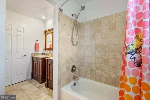 Bath - 2411 Haddon Hurst Ct, Fallston, MD 21047 photo 2 of 3