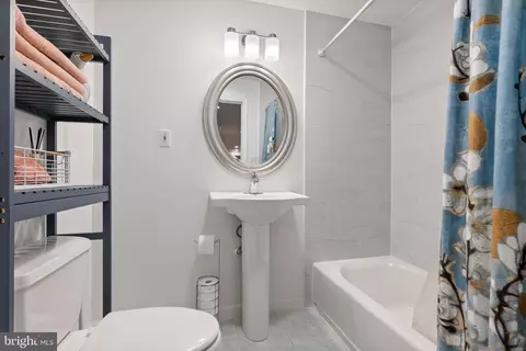 Bath - 2411 Haddon Hurst Ct, Fallston, MD 21047 photo 3 of 3