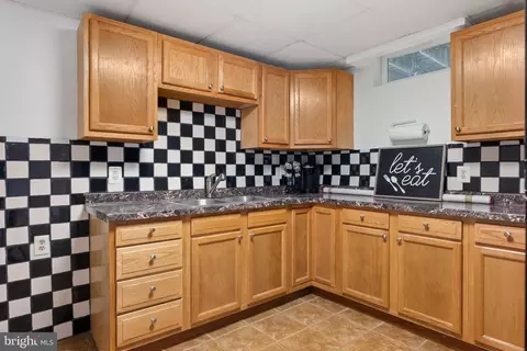 Kitchen - 2929 Ancon Ct, Edgewood, MD 21040 photo 4 of 4