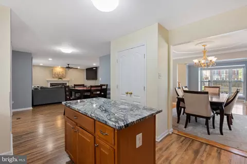 Entry Way - 2929 Ancon Ct, Edgewood, MD 21040 photo 4 of 8