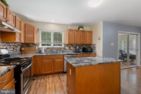 Kitchen - 2929 Ancon Ct, Edgewood, MD 21040 photo 2 of 4