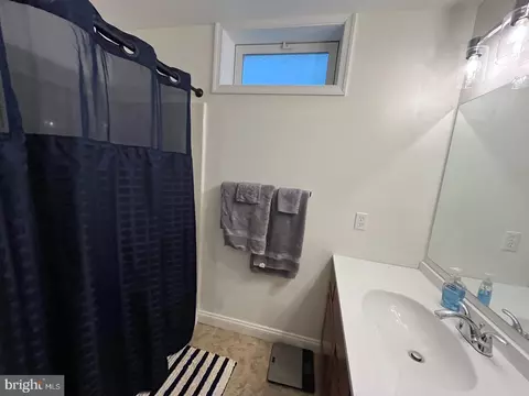 Bath - 400 Gresham Ct, Bel Air, MD 21014 photo 6 of 7