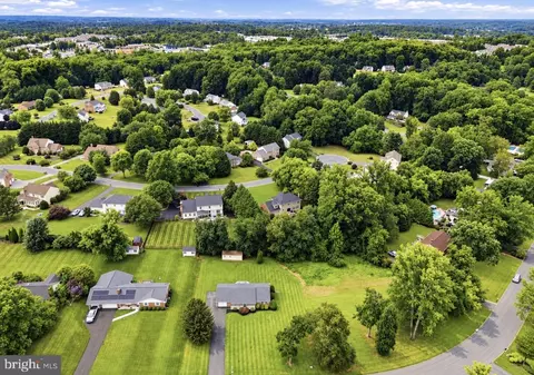View/Area - 527 Stratford Rd, Fallston, MD 21047 photo 3 of 6