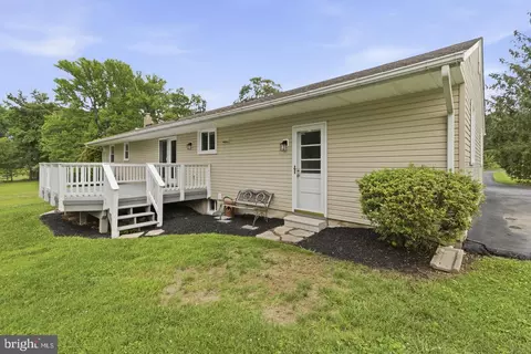 Exterior - 527 Stratford Rd, Fallston, MD 21047 photo 6 of 11